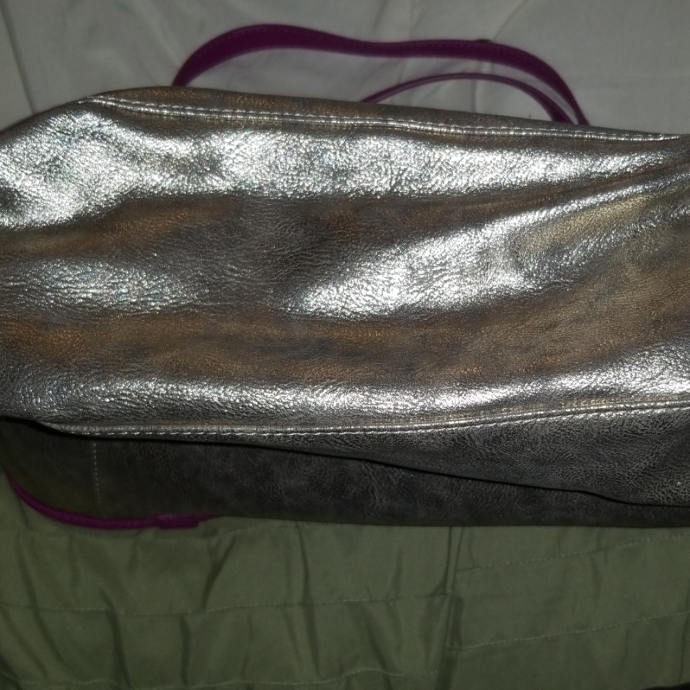 Purse - Picture 2 of 3